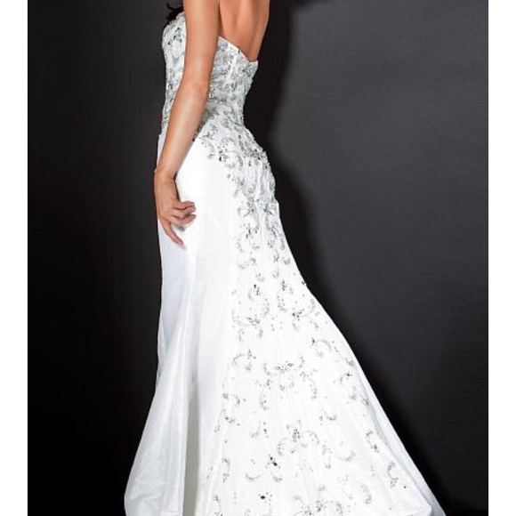 Purple strapless Jovani trumpet gown 110636 - Picture 2 of 6